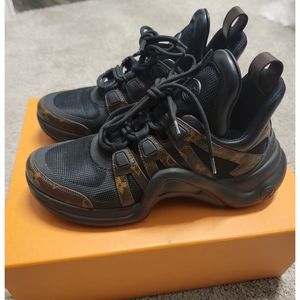 LV Archlight Sneaker (Authentic)